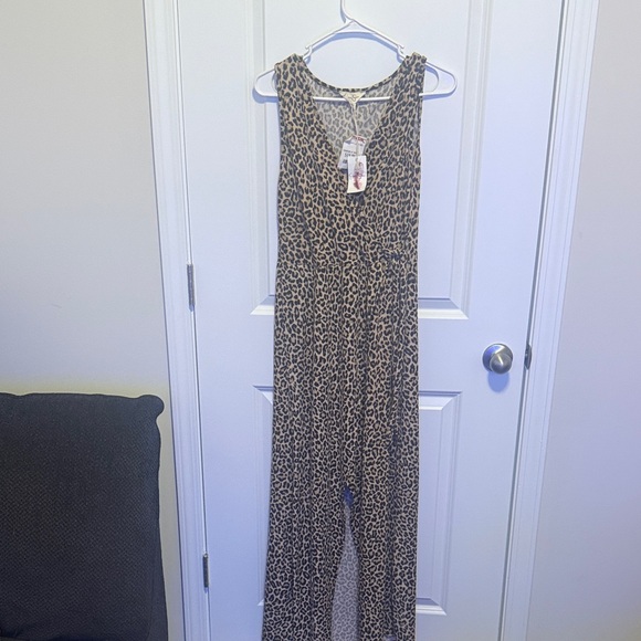 Jessica Simpson Dresses & Skirts - Jessica Simpson Leopard Print Maxi Dress - Brown and Black